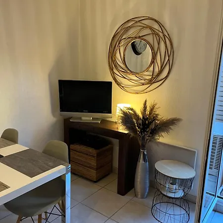 Appartement T2 Avec Terrasse Centre Ville D'Aix En Provence Aix-en-Provence Exterior foto
