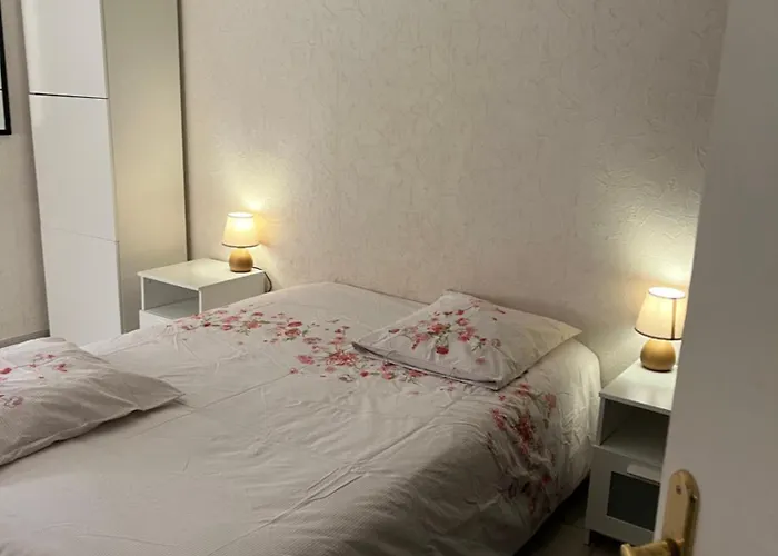 Appartement T2 Avec Terrasse Centre Ville D\'Aix En Provence