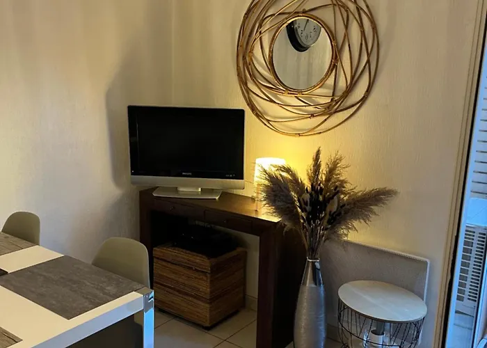 Appartement T2 Avec Terrasse Centre Ville D\'Aix En Provence