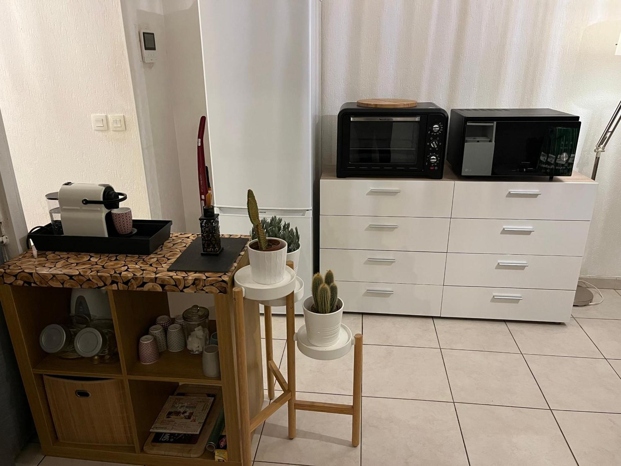 Apartment T2 Avec Terrasse Centre D'aix En Provence